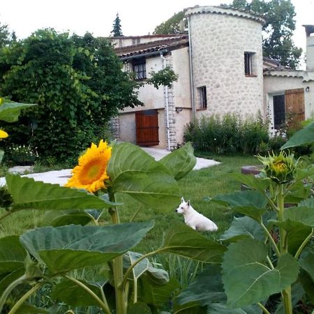 Clot De Felines Chambre Spacieuse Hotel Entrevaux Exterior photo